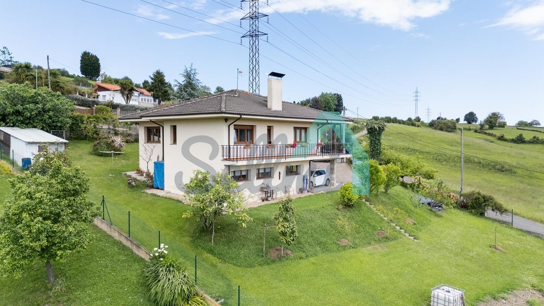Villa in Gijon / Xixon, Asturias, Spain 1 - 17896597