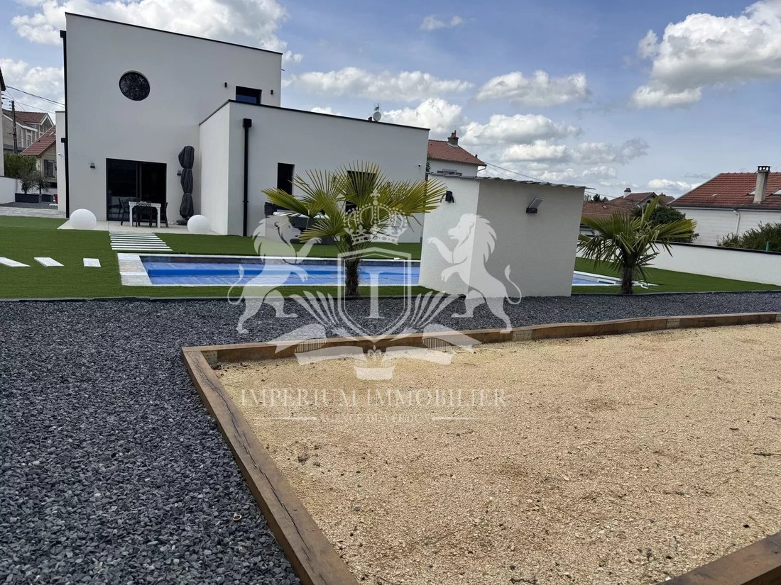 Villa in France 1 - 17896942