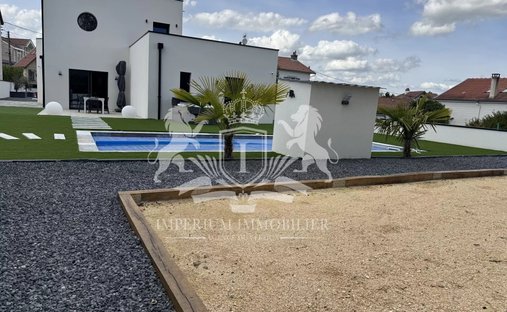 Villa in France 1