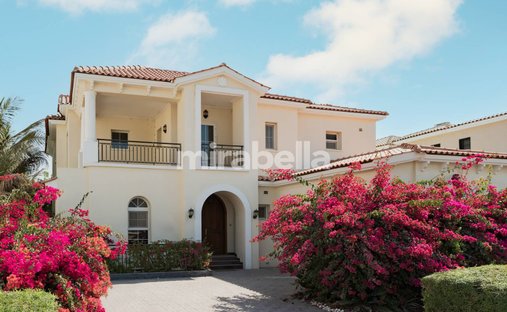 Villa in Jumeirah Golf Estates, Dubai, United Arab Emirates 1