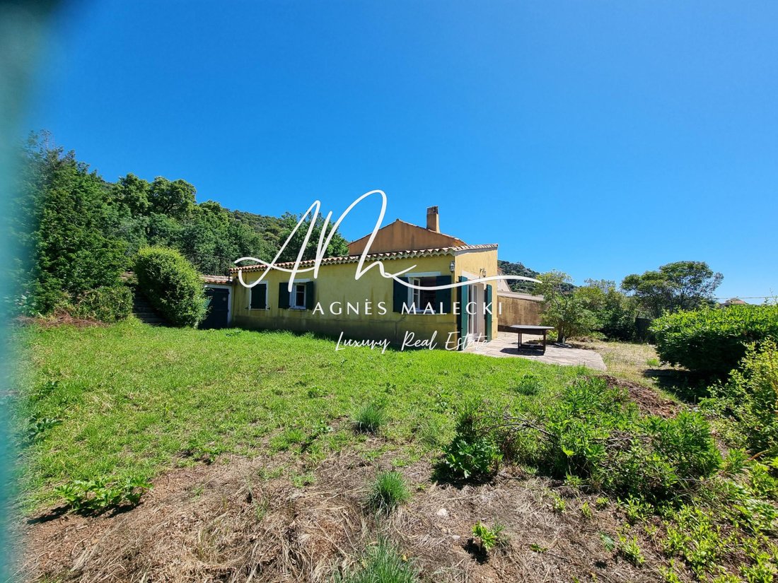 Villa in Rayol-Canadel-sur-Mer, Provence-Alpes-Côte d'Azur, France 4 - 17896273