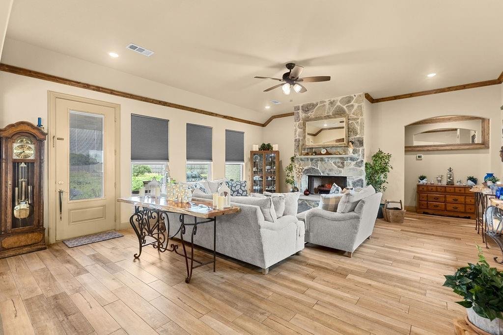 House in Trenton, Texas, United States 4 - 17899302