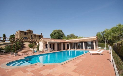 Country House in Montepulciano, Tuscany, Italy 1