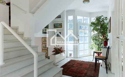 House in Pylaia, Macedonia and Thrace, Greece 1