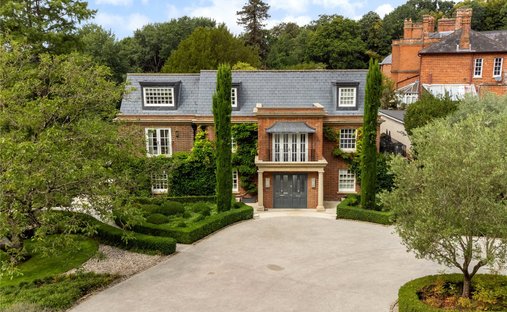 Maison à Farley Hill, Angleterre, Royaume-Uni 1