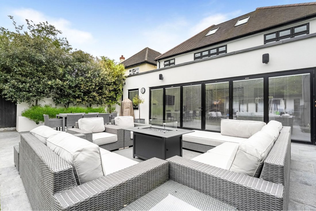 House in Gidea Park, Romford, England 4 - 17901348