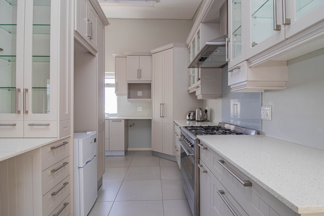 Country House in Kleinmond, Western Cape, South Africa 3 - 17897760