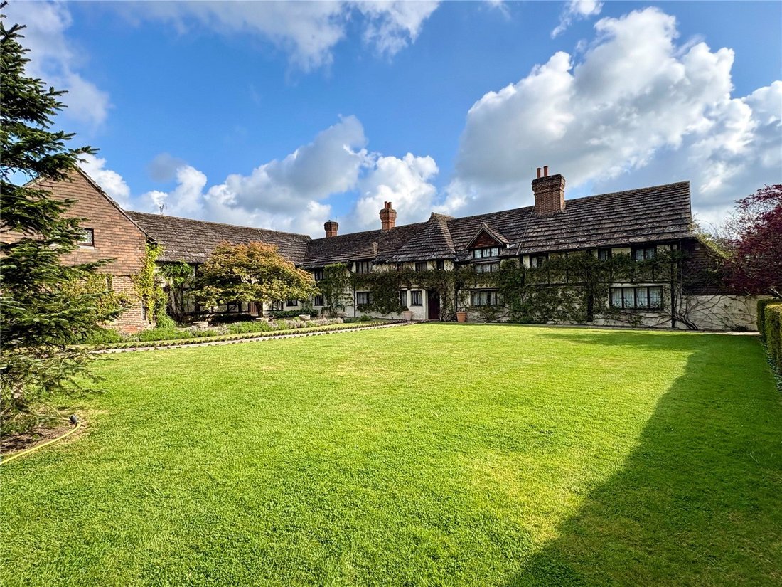 Maison en Povey Cross, Charlwood, Angleterre 3 - 17540960