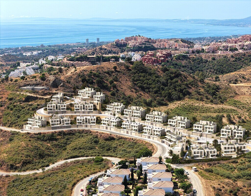 Townhouse in La Cala de Mijas, Mijas, Spain 1 - 17899911
