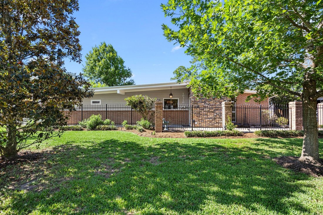 House in Houston, Texas, United States 1 - 17899840