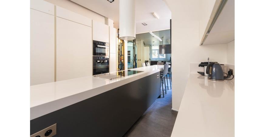 Apartment in Bois de Boulogne, Paris 16e Arrondissement, Paris 4 - 17901869