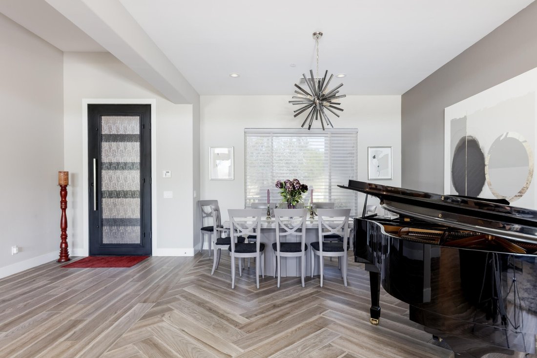 Scottsdale, Arizona, United States 5 - 17895109