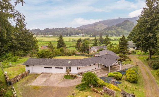 House in Tillamook, Oregon, United States 1