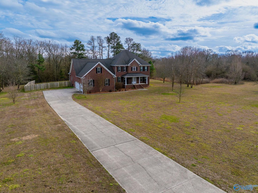 House in Guntersville, Alabama, United States 2 - 17681233