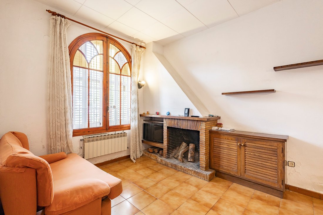 Townhouse in Esplugues de Llobregat, Catalonia, Spain 3 - 17899344
