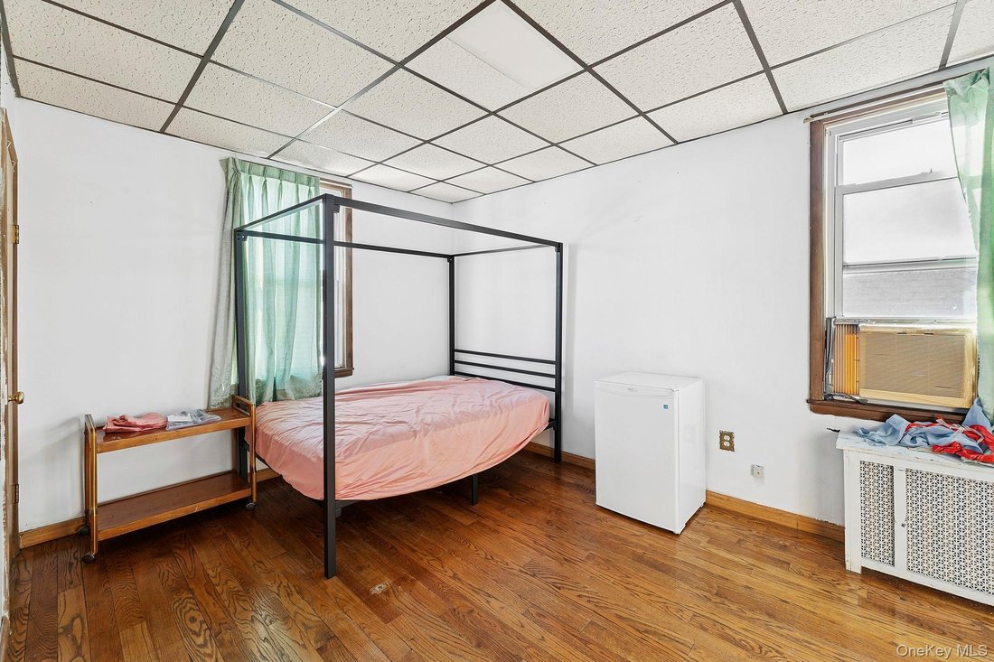 House in New York, New York, United States 2 - 17895628
