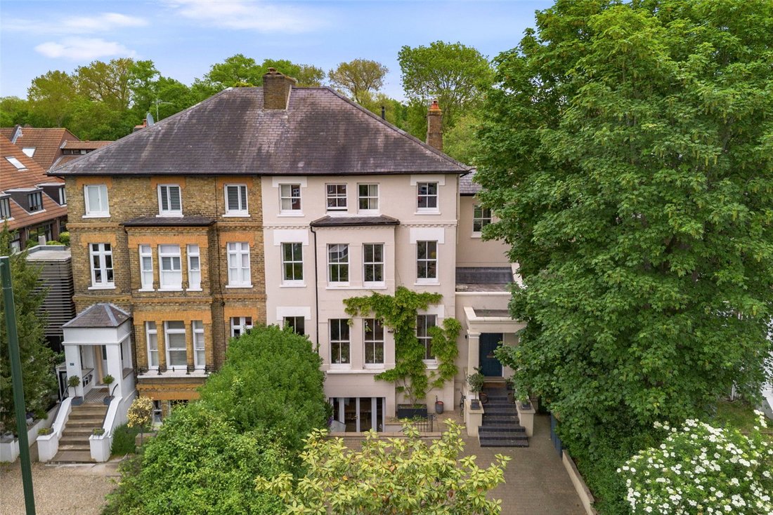 House in Twickenham, Richmond Upon Thames, England 1 - 17895474