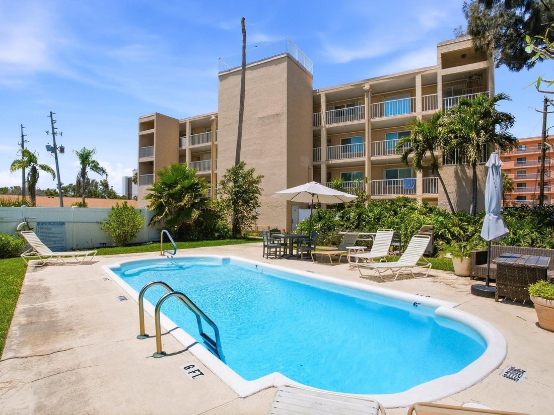 Condo in Indian Shores, Florida, United States 5 - 17895675