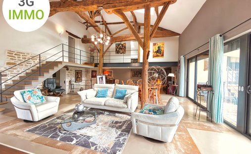 Maison à Saint-Didier-sur-Chalaronne, Auvergne-Rhône-Alpes, France 1