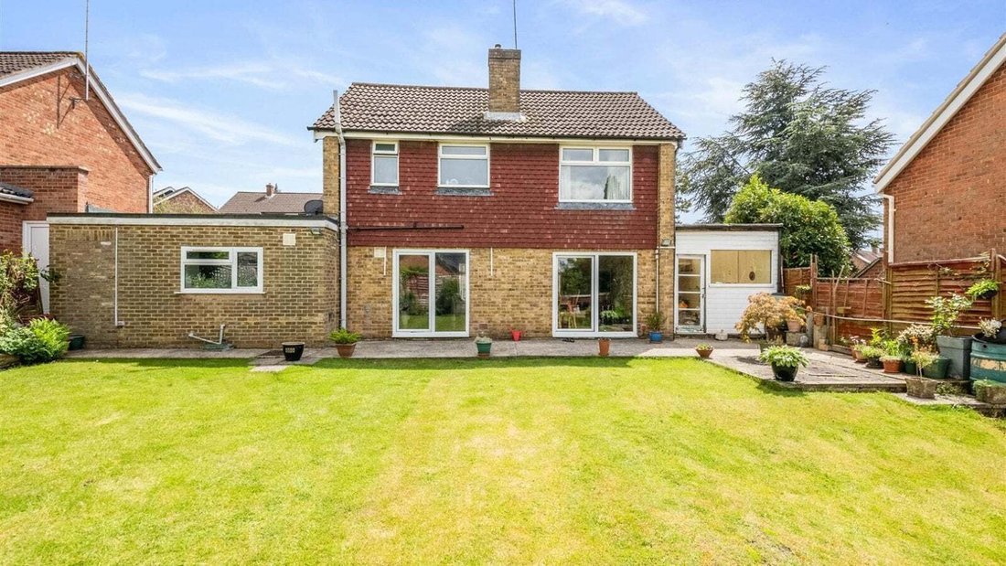 House in Willowbank, Bromley, England 2 - 17898298