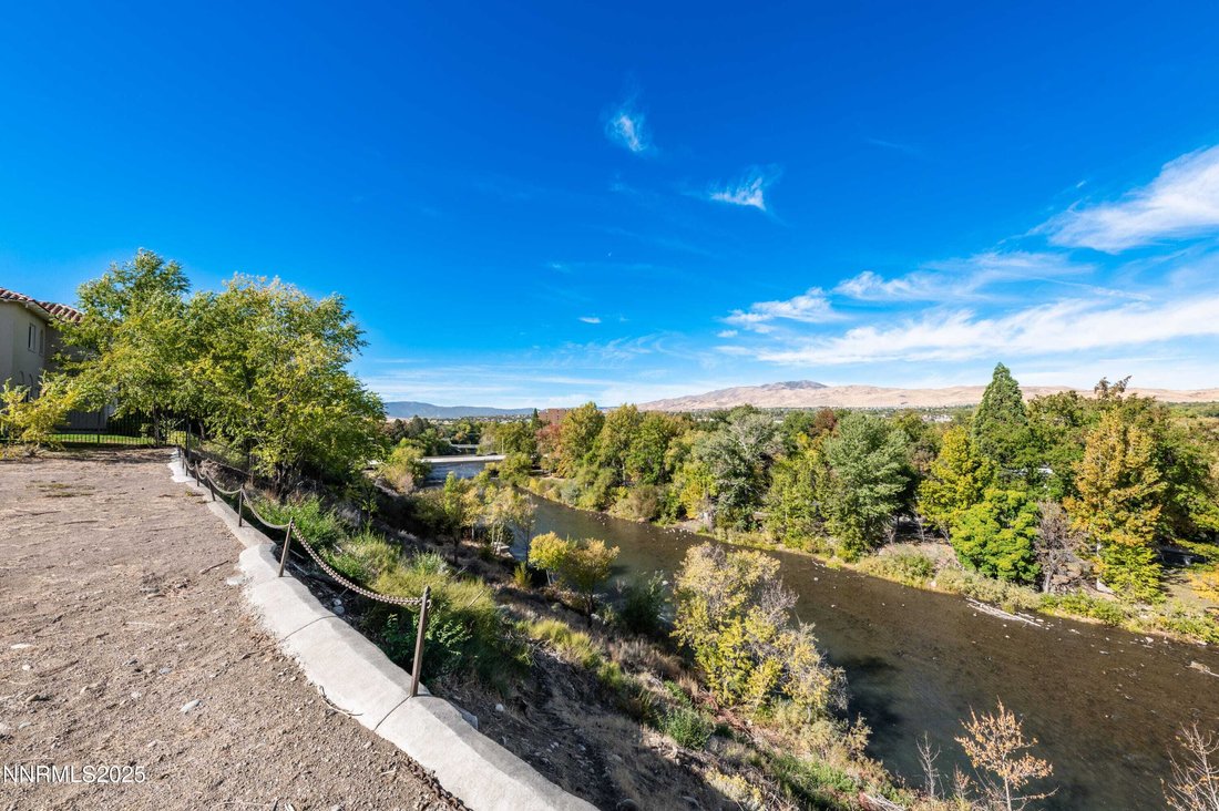 Land in Reno, Nevada, United States 3 - 17901145