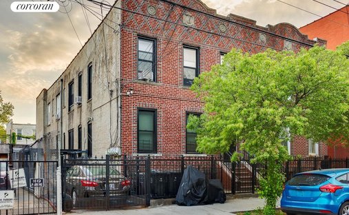 House in New York, New York, United States 1