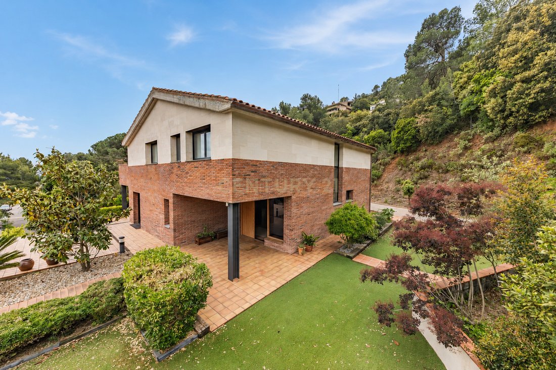 Villa in Matadepera, Catalonia, Spain 2 - 17899254