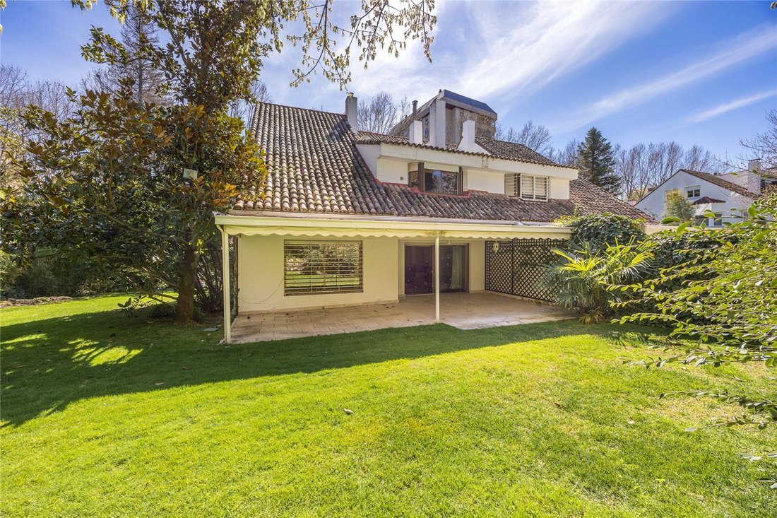 House in Fuencarral-El Pardo, Madrid, Spain 2 - 17897640