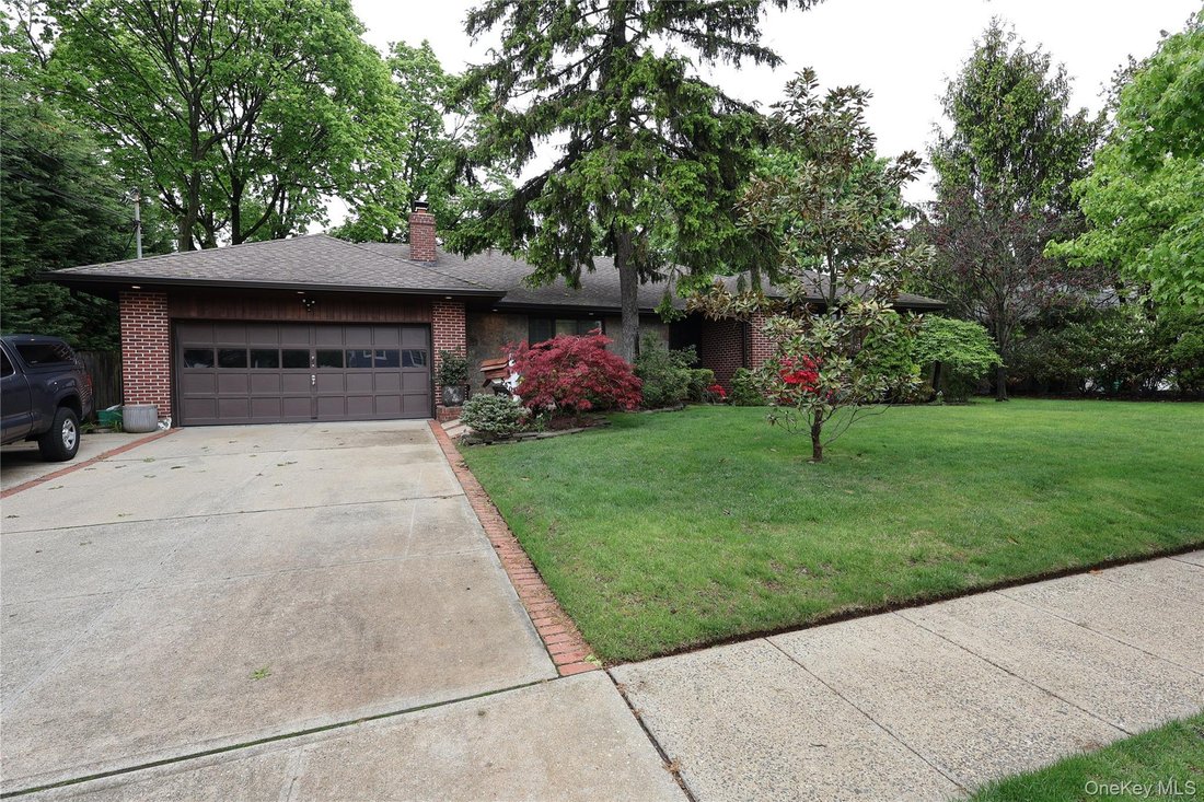 House in Wantagh, New York, United States 4 - 17898988