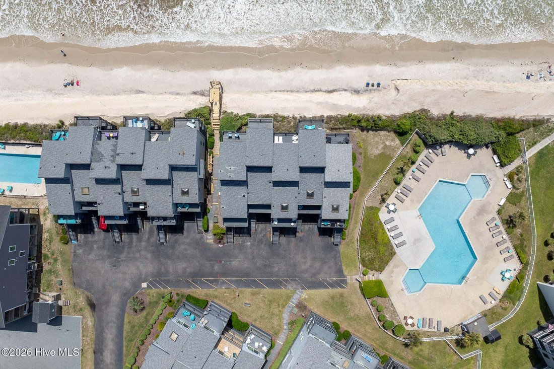 Townhouse in North Topsail Beach, North Carolina, United States 5 - 17853023