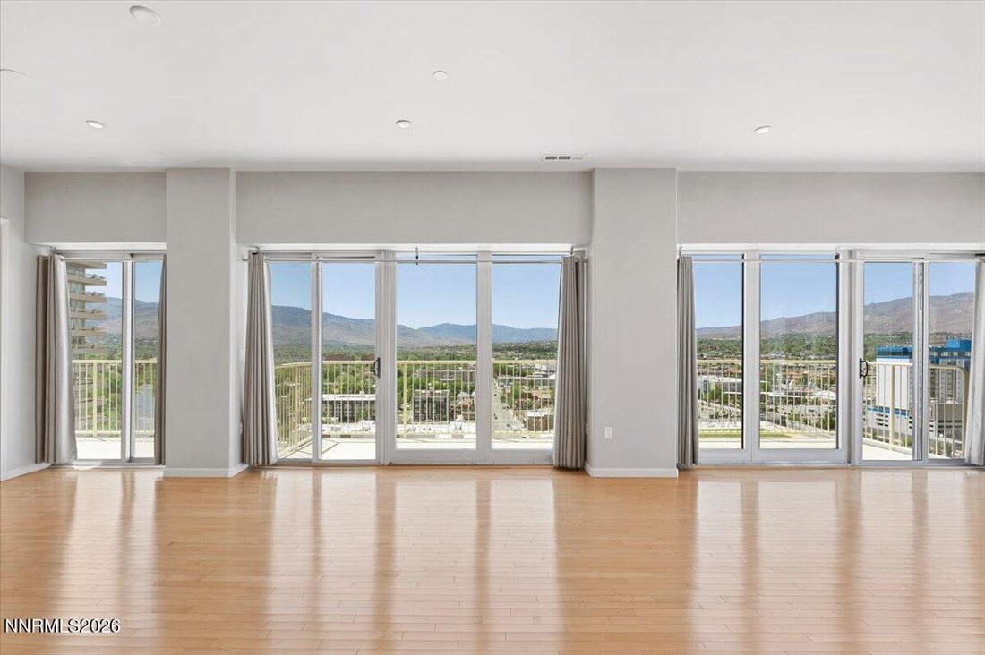 Condo in Reno, Nevada, United States 4 - 17898180