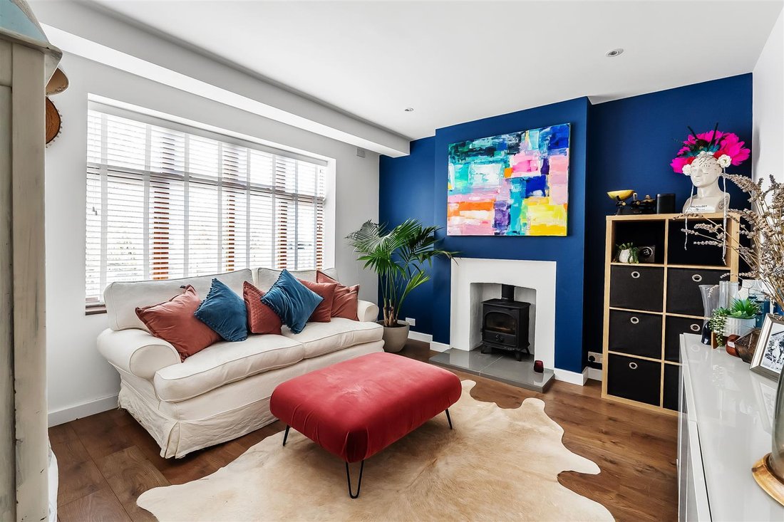 House in Hawks Hill, Fetcham, England 4 - 17895524