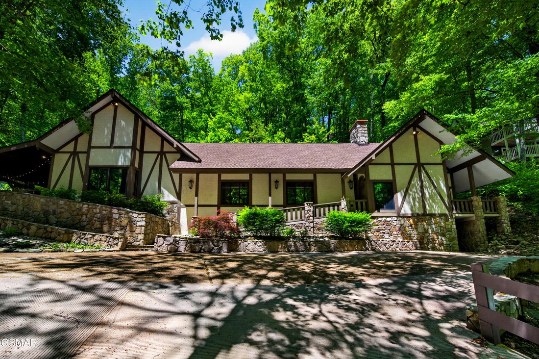 House in Gatlinburg, Tennessee, United States 1 - 17899861
