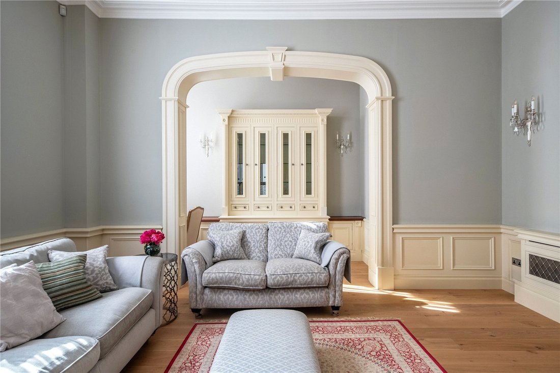 Apartment in Campden Hill, Kensington And Chelsea, England 3 - 17897471