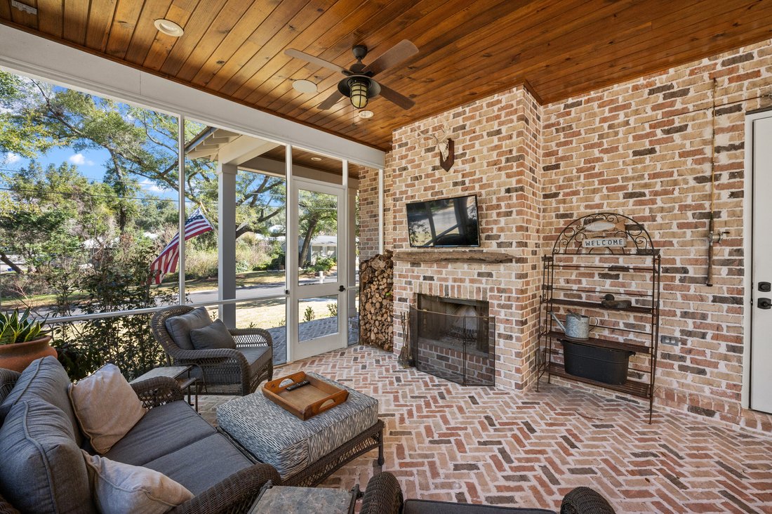 Fairhope, Alabama, United States 4 - 17897260