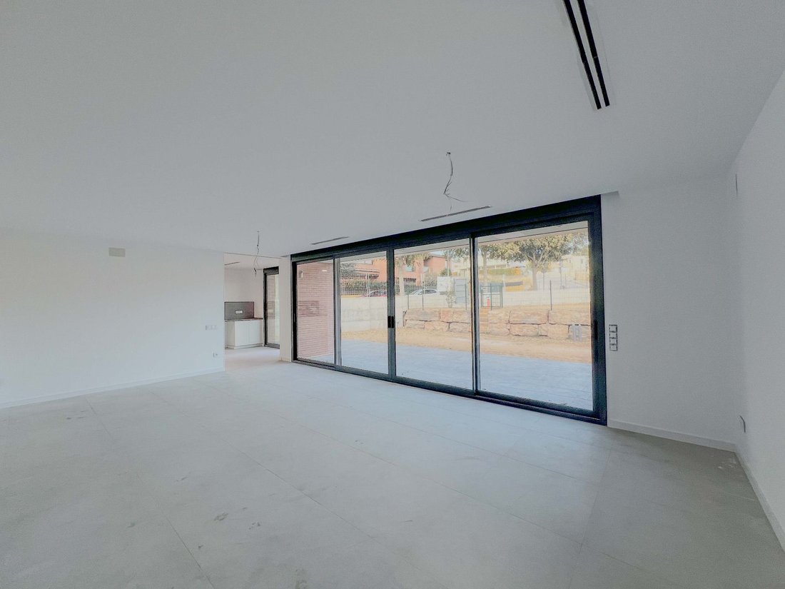 Chalet in Mataro, Catalonia, Spain 3 - 17898419