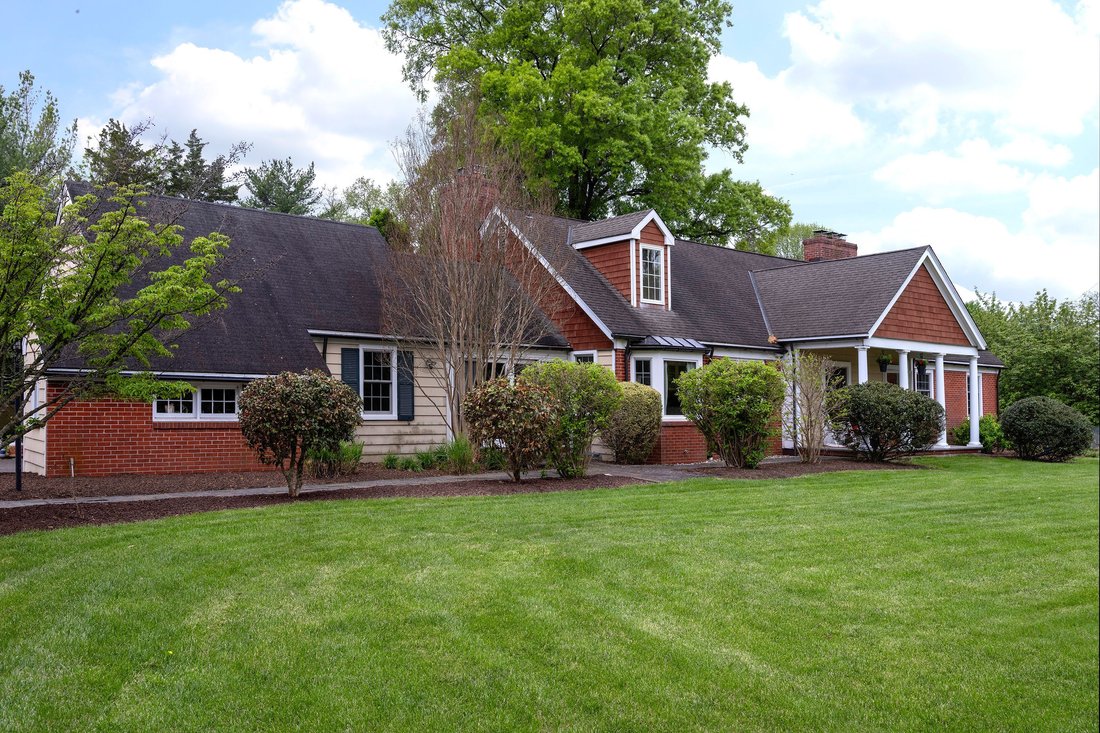 House in Hopewell Township, New Jersey, United States 2 - 17896446