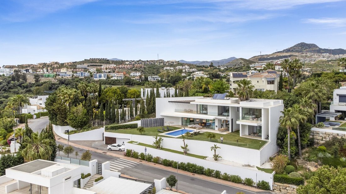 Villa in Benahavis, Andalusia, Spain 1 - 17897647