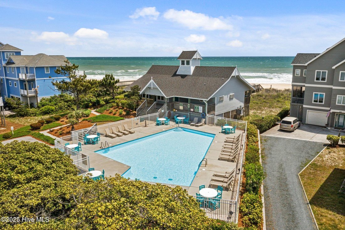 House in North Topsail Beach, North Carolina, United States 3 - 17901656