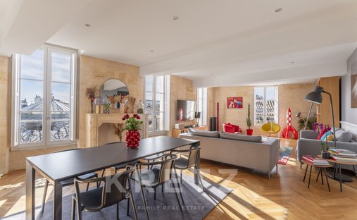 Apartment in Hôtel de Ville-Quinconce-Saint Seurin-Fondaudège, Bordeaux, France 1