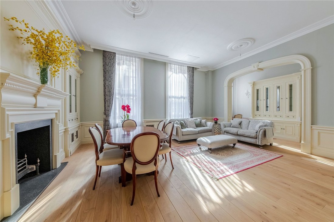 Apartment in Campden Hill, Kensington And Chelsea, England 2 - 17897471