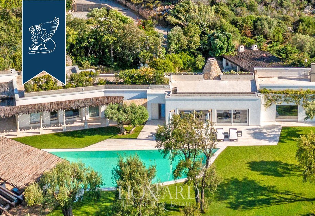 Villa in Poltu Quatu, Sardinia, Italy 3 - 17900253