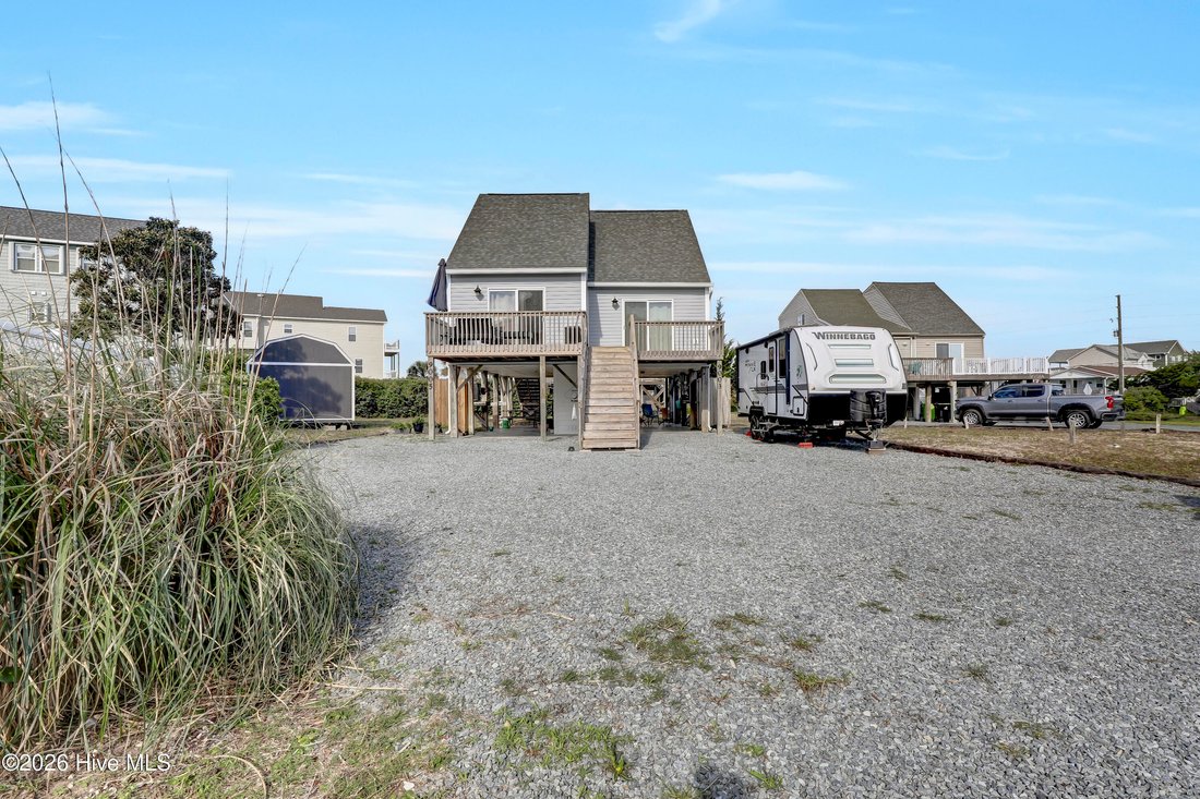 Apartment in Topsail Beach, North Carolina, United States 2 - 17898071