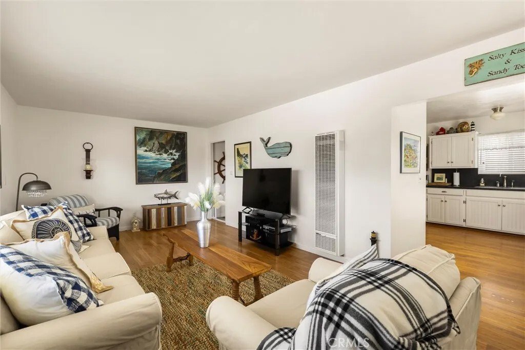 Cayucos, California, United States 5 - 17895564