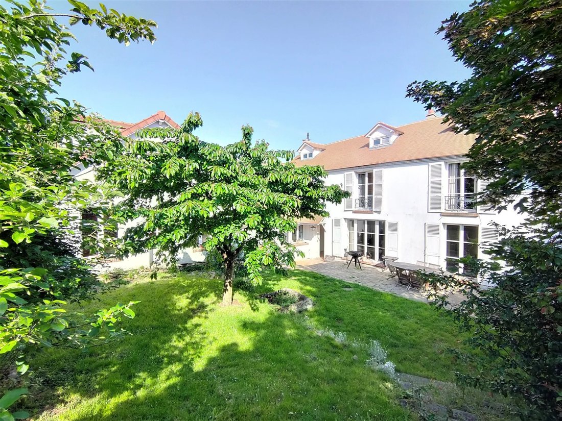 House in Morainvilliers, Ile-de-France, France 1 - 17896147