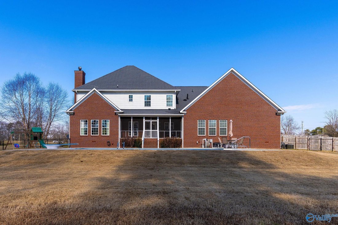 House in Guntersville, Alabama, United States 5 - 17681233