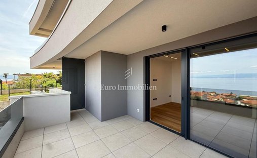 Apartment in Opcina Lovran, Primorje-Gorski Kotar County, Croatia 1