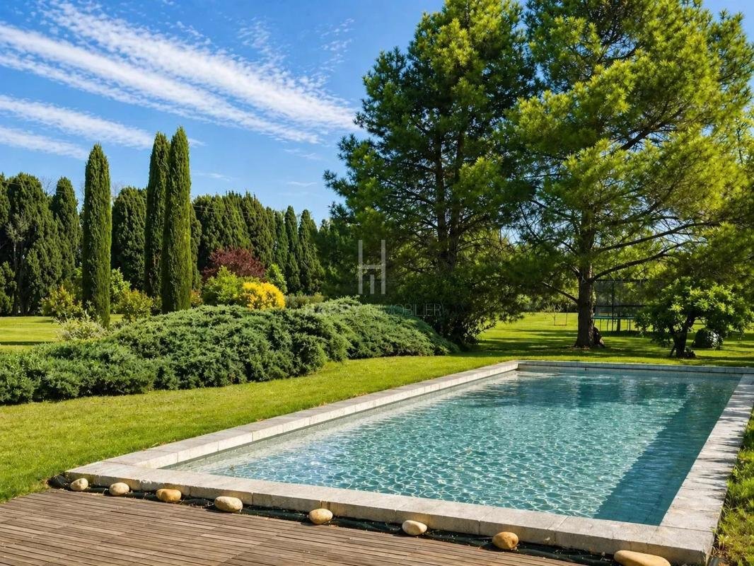 House in Plan-d'Orgon, Provence-Alpes-Côte d'Azur, France 4 - 17895752