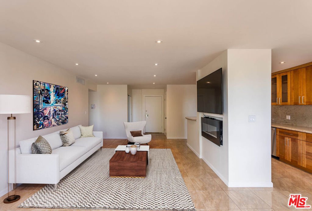 Condo in Beverly Hills, California, United States 1 - 17901648