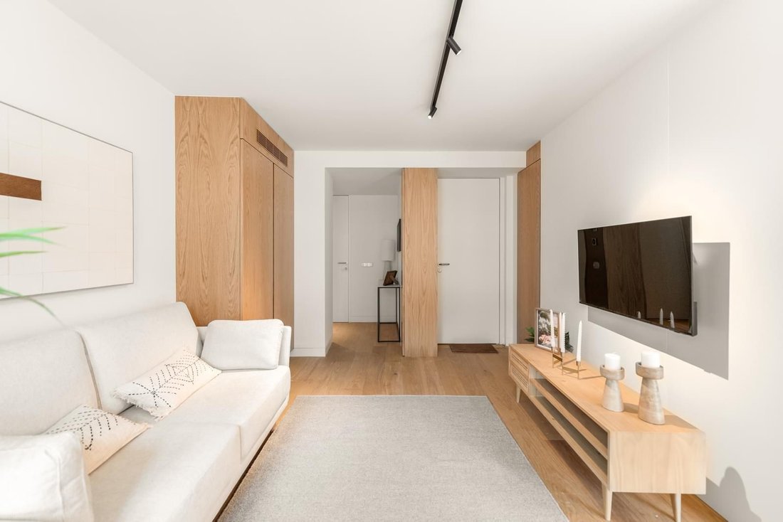 Apartment in Misericordia, Lisbon, Portugal 3 - 17897866